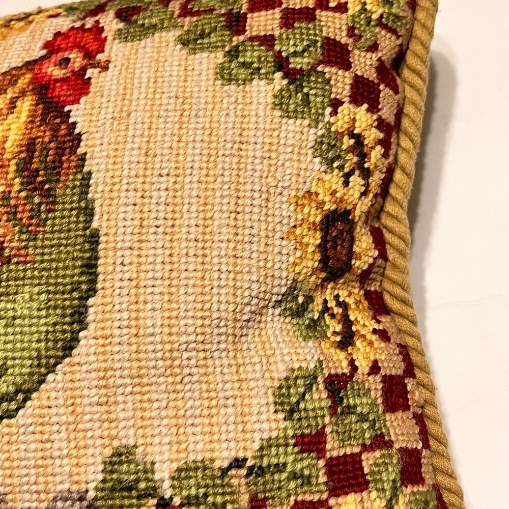 Rooster/sunflower tapestry petit point needle point throwpillow gold velour back - Picture 8 of 16